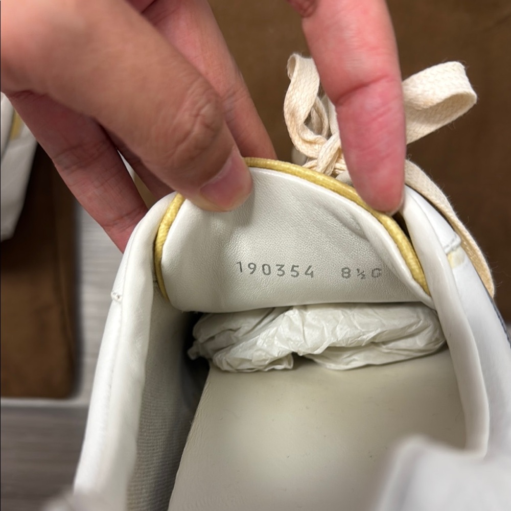 Gucci Sneakers - Picture 9 of 10